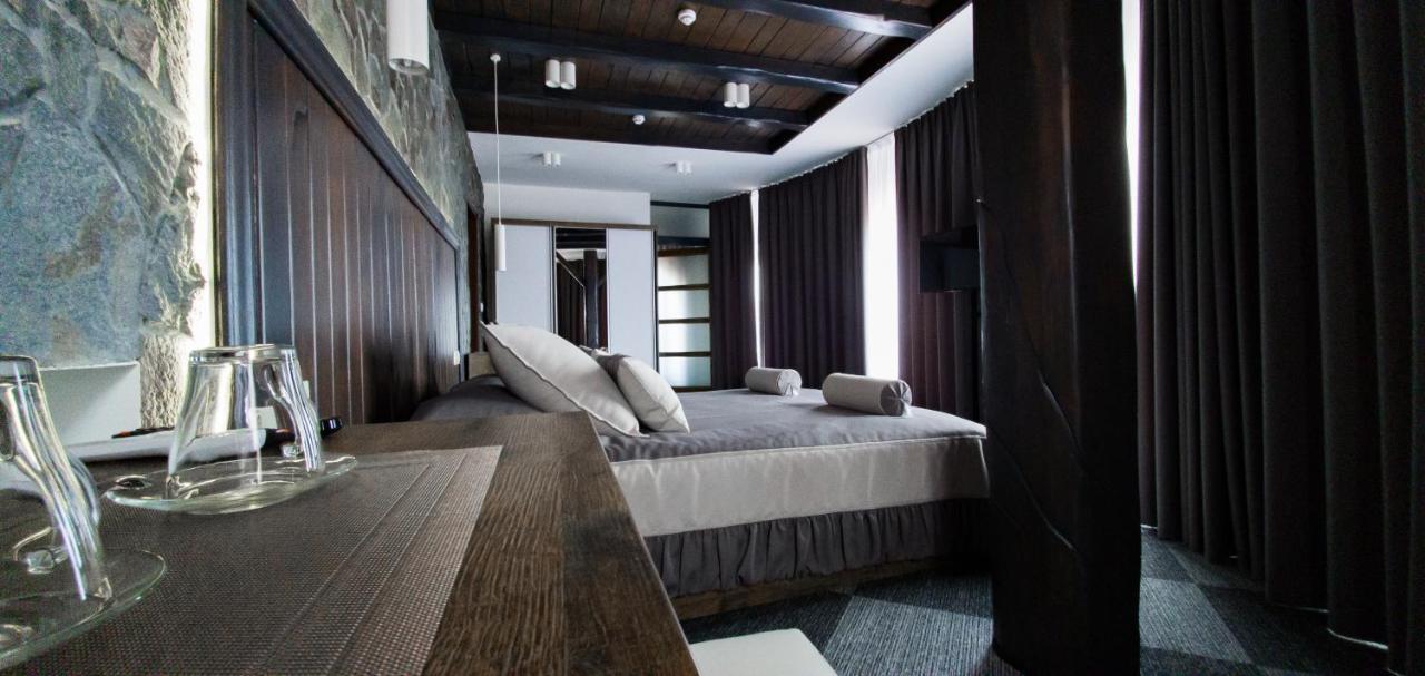 Pidkova Hotel รีฟเน ภายนอก รูปภาพ