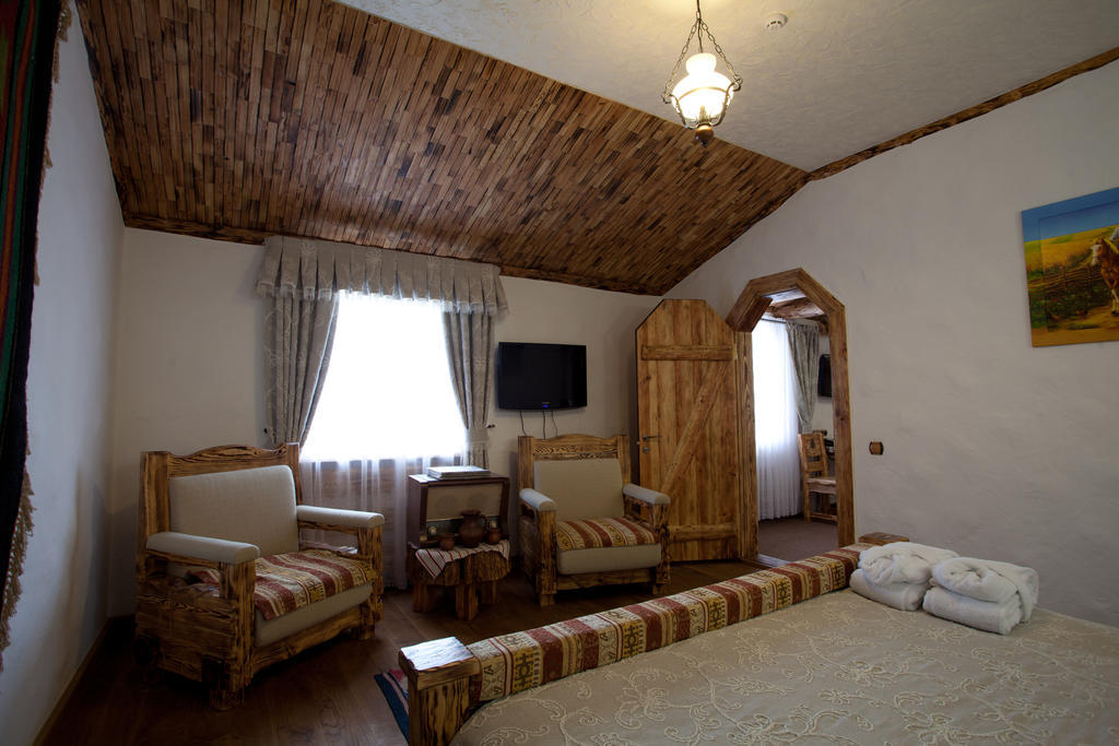 Pidkova Hotel รีฟเน ห้อง รูปภาพ